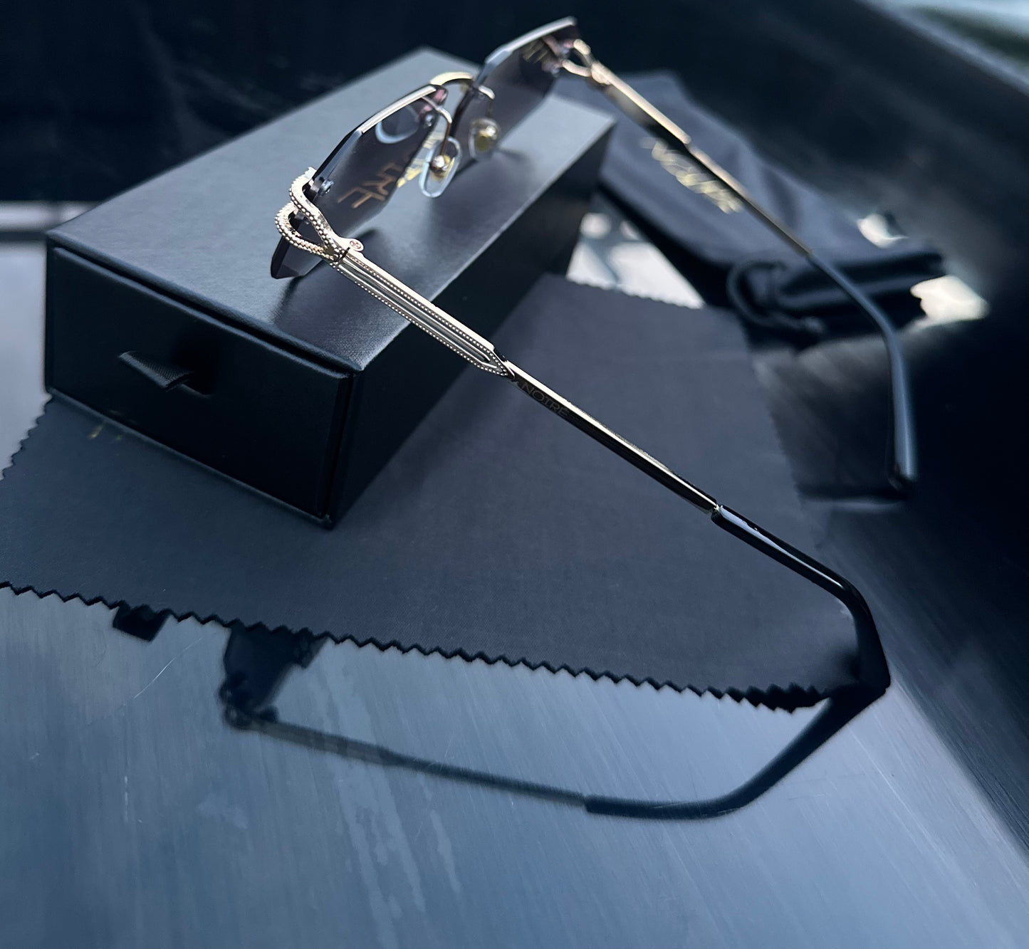 NOIRĒ Luxed Sunglasses